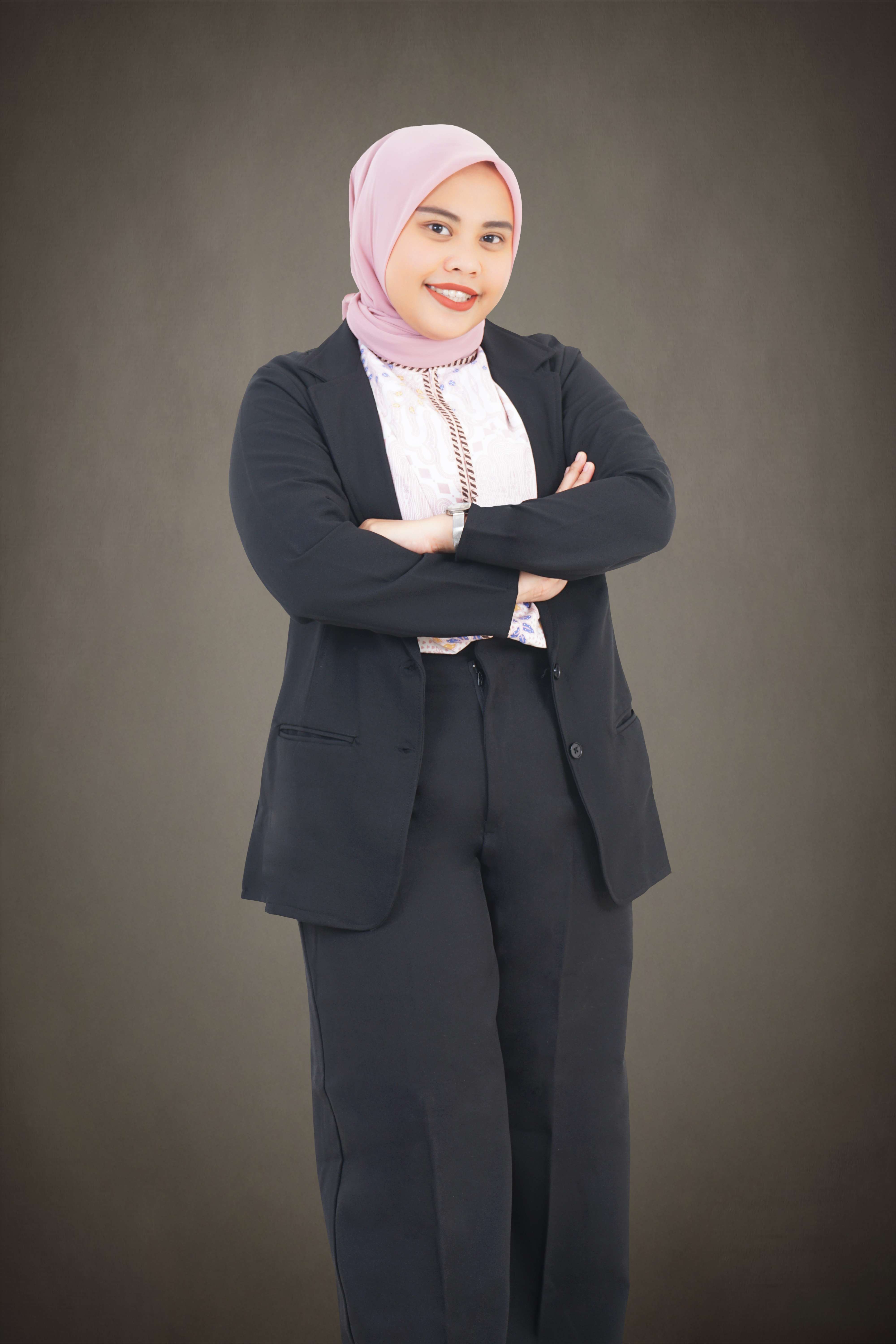 Reka Pujiani, S.H.,